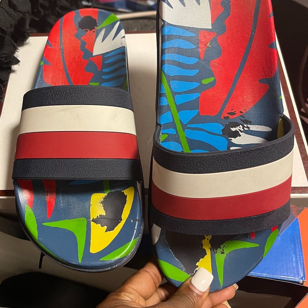 tommy hilfiger slides